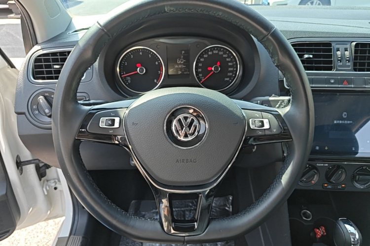 Volkswagen Polo 2019 #11 Volkswagen Polo 2019 car image #11