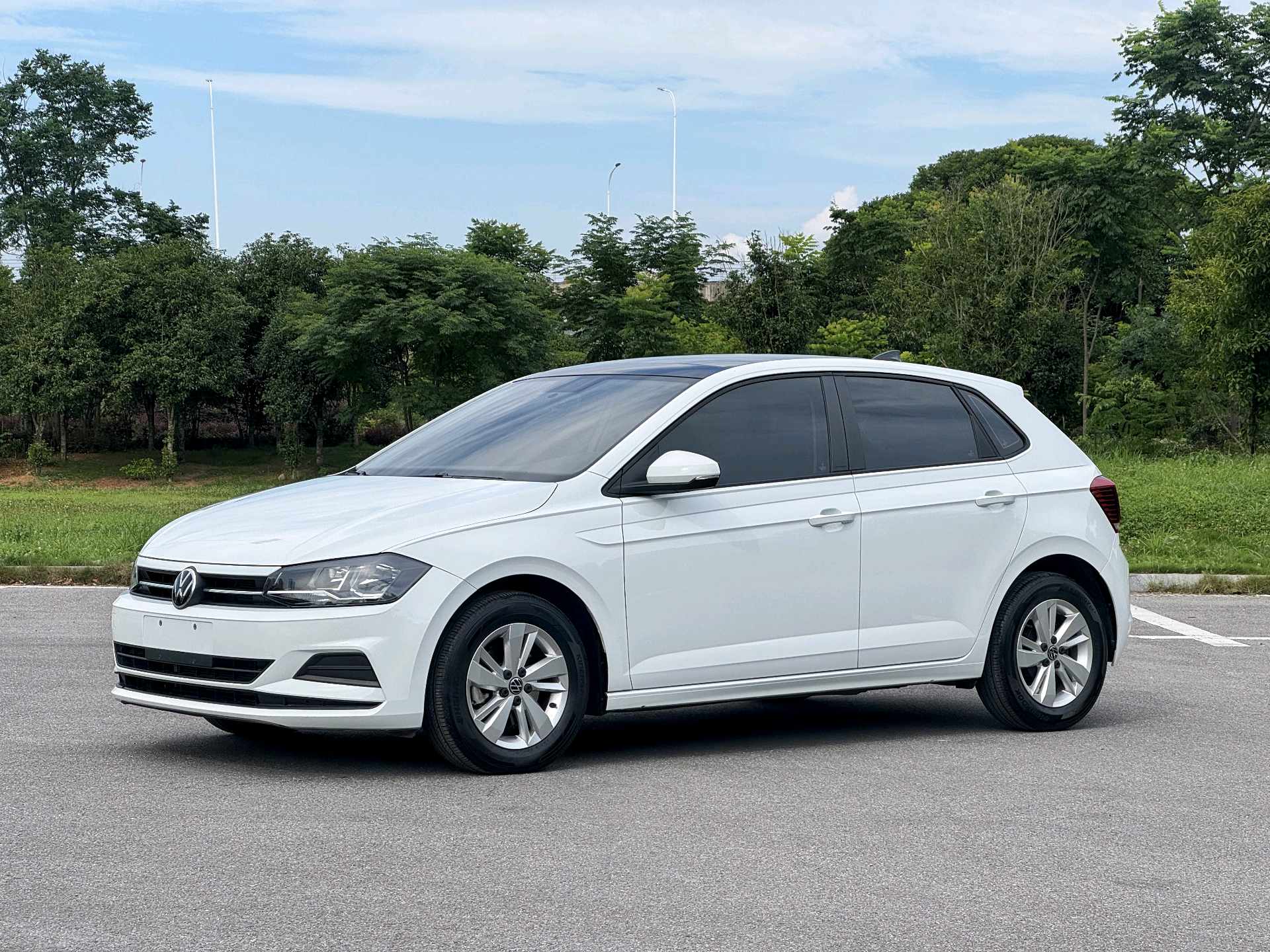 Volkswagen Polo 2022 car image 