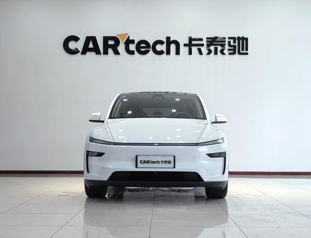 Tesla Model Y 2026 #2 Tesla Model Y 2026 immagine di auto #2