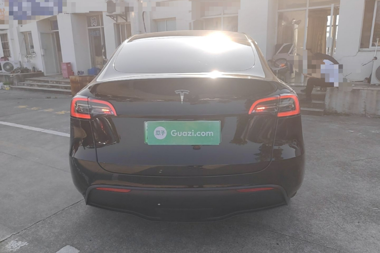 Tesla Model Y 2022 #6 Tesla Model Y 2022 car image #6
