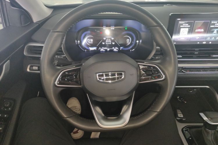 GEELY Emgrand 2022 car image #11