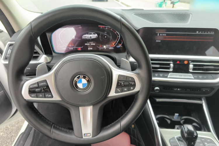 BMW 3 Series 2021 car image #15