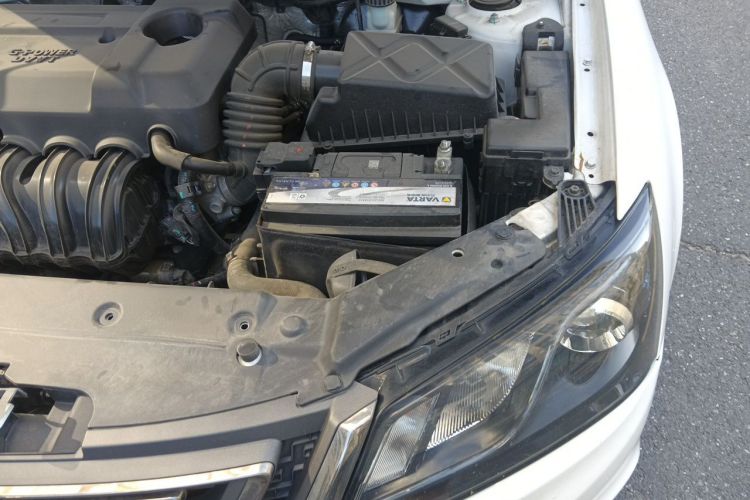GEELY Emgrand 2016 car image #23