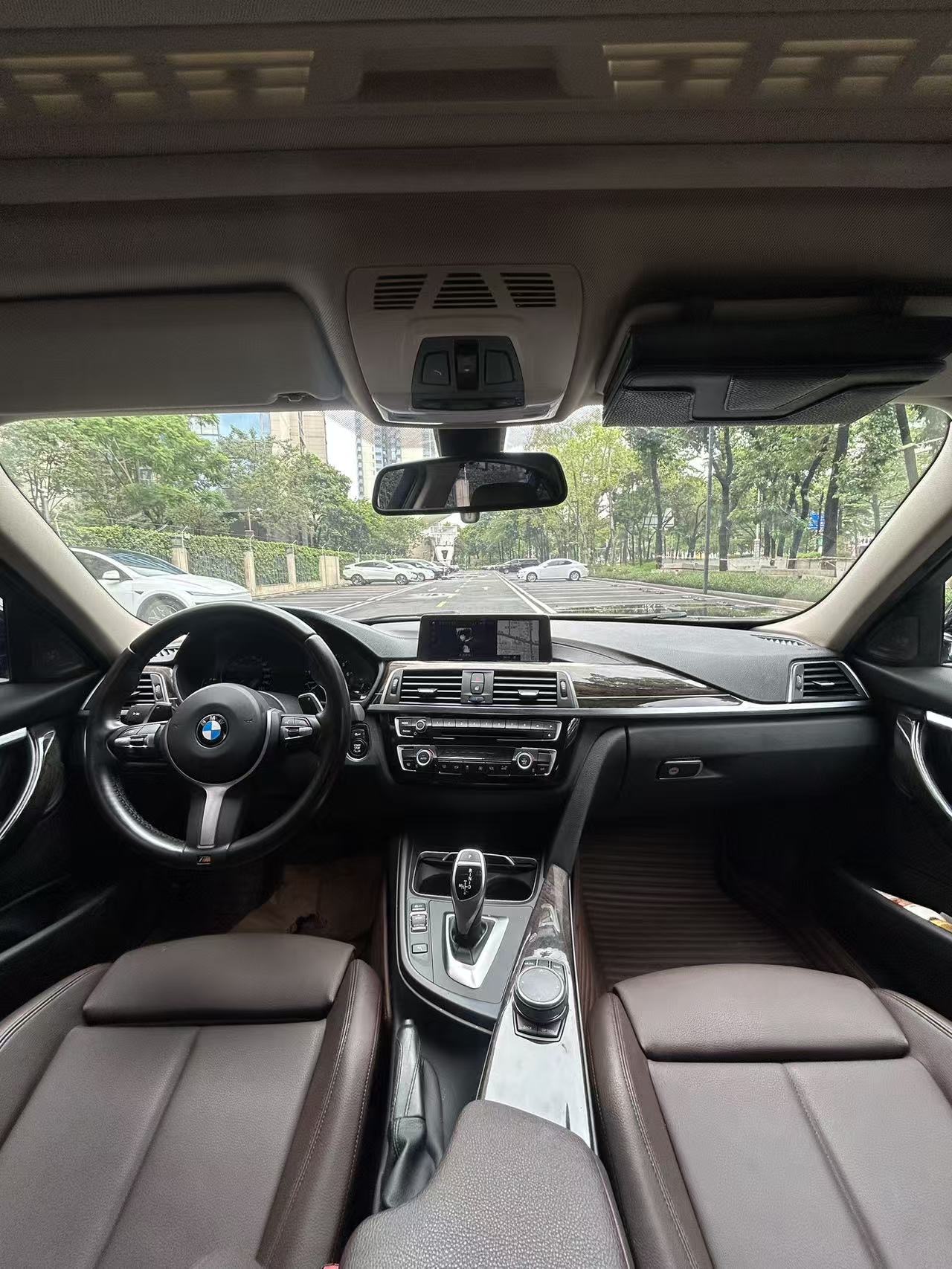 BMW 3 Series 2018 #6 BMW 3 Series 2018 car image #6