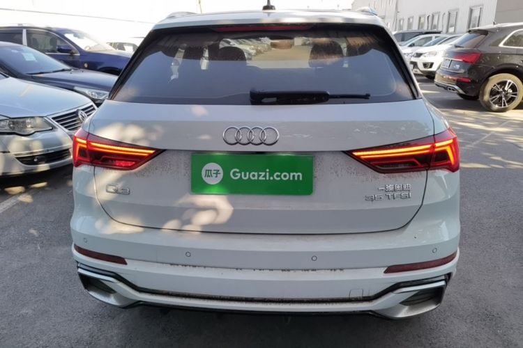 Audi Q3 2025 car image #6