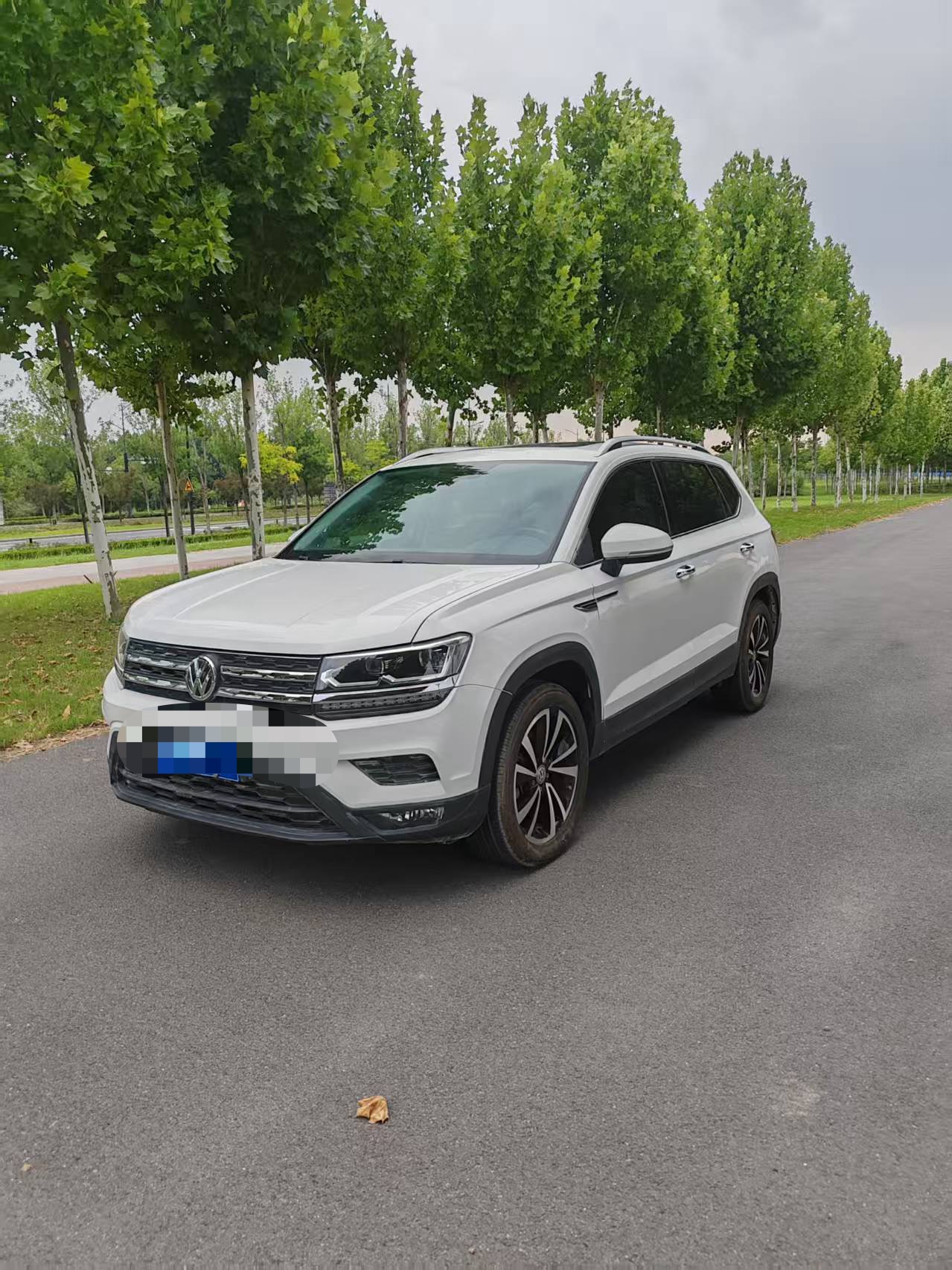 2020 2020 car image