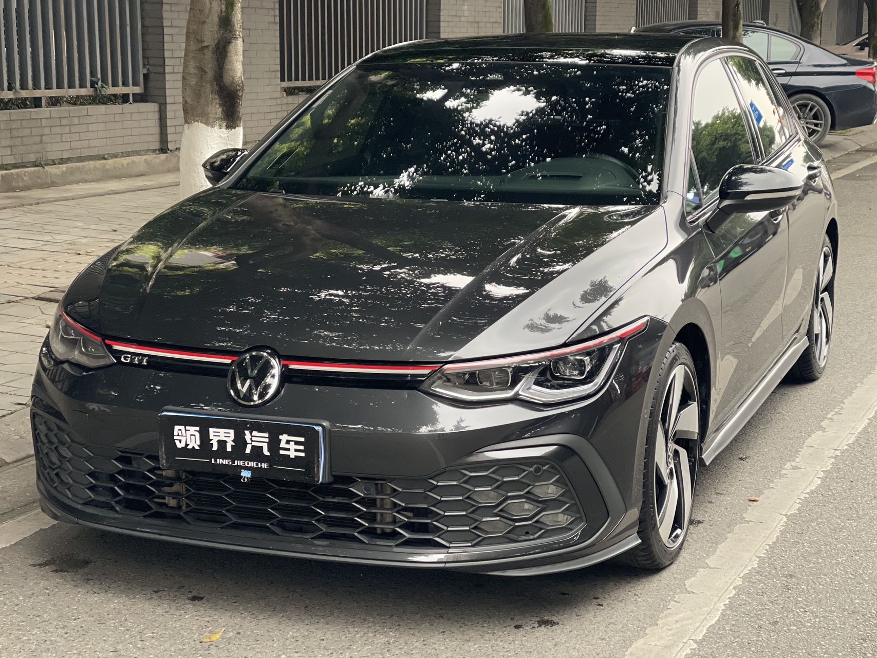 Volkswagen GolfGTI 2023 Volkswagen GolfGTI 2023 car image
