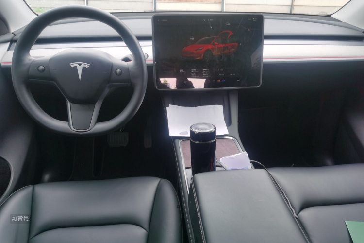 Tesla Model Y 2024 car image #11