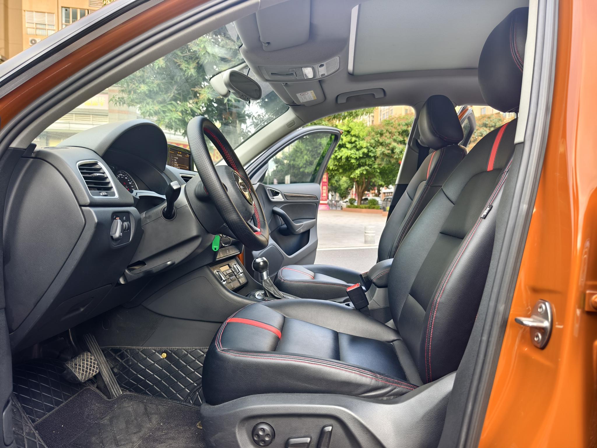 Audi Q3 2016 car image #4