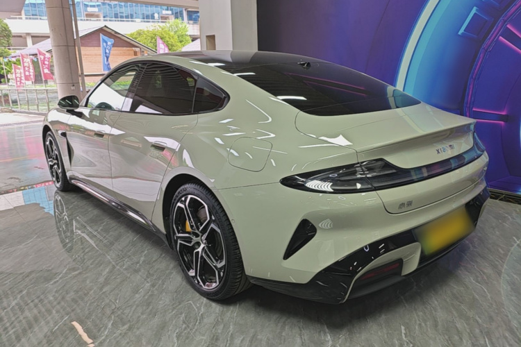 MI SU7 2025 car image #5