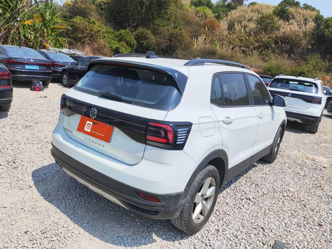 Volkswagen T-Cross 2025 car image #8