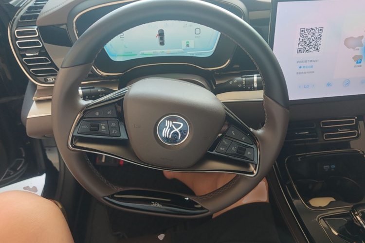 BYD Han 2023 car image #15