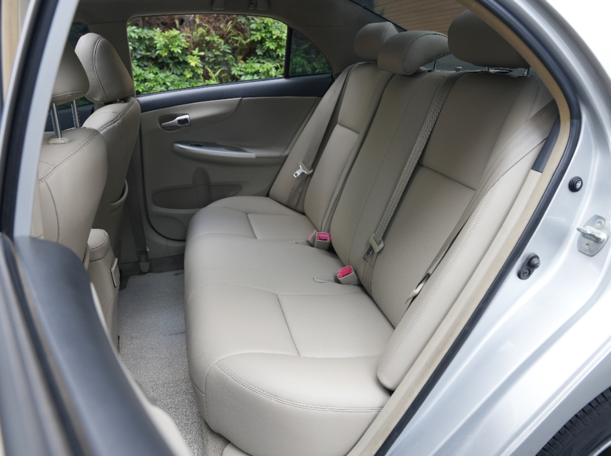 Toyota Corolla 2012 immagine di auto #12