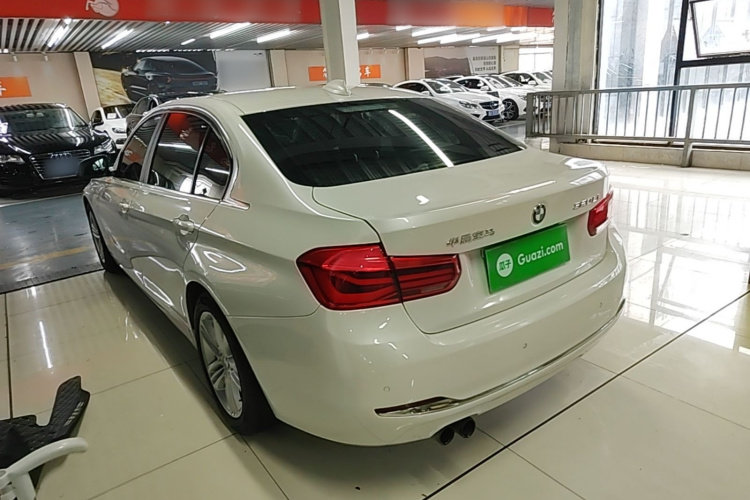 BMW 3 Series 2017 #5 BMW 3 Series 2017 car image #5
