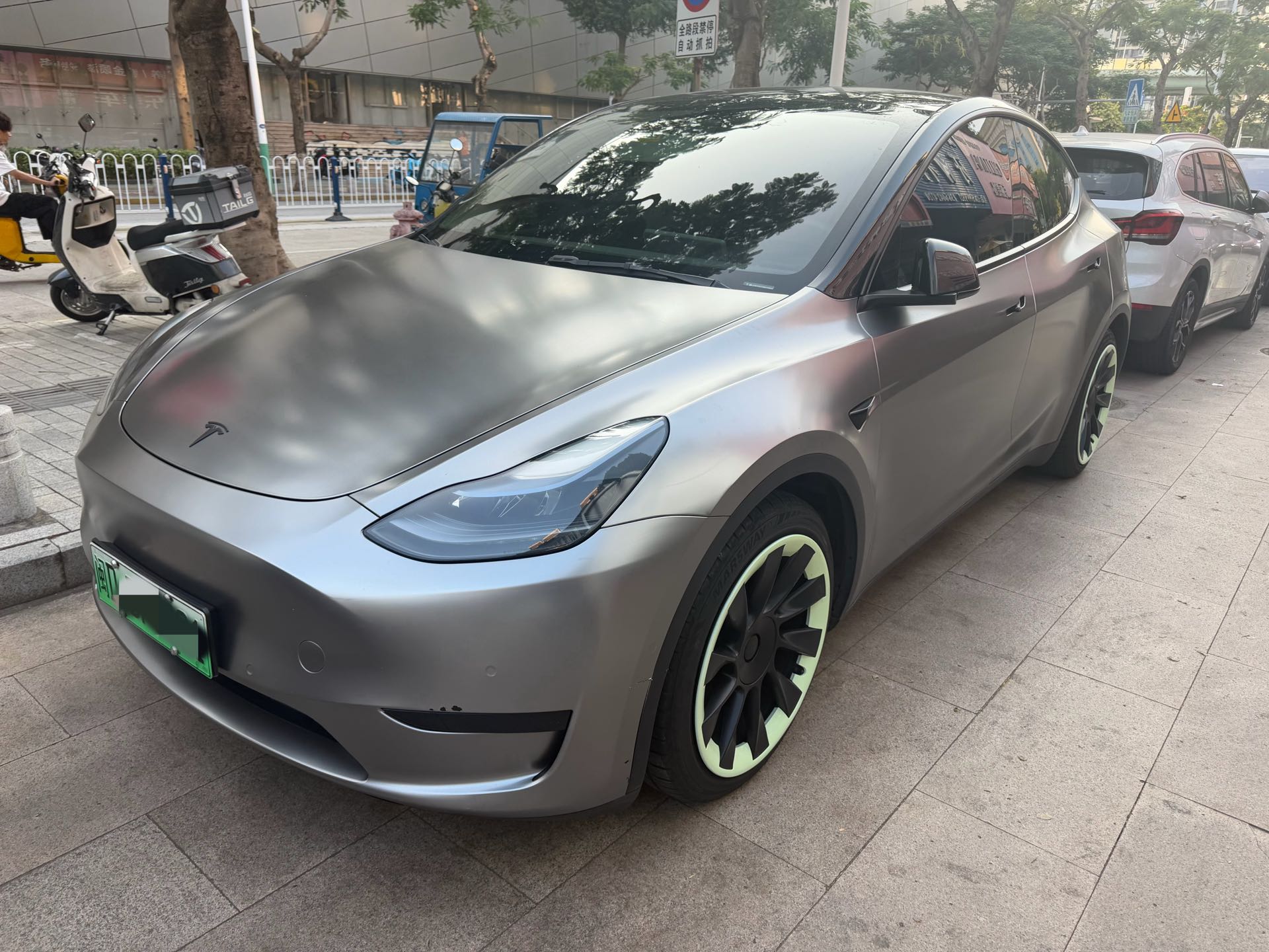 Tesla Model Y 2022 Tesla Model Y 2022 car image