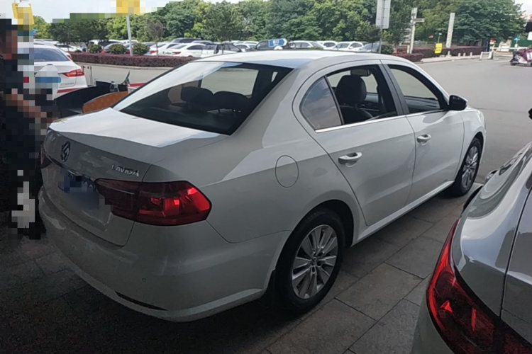 Volkswagen Lavida 2015 car image #5