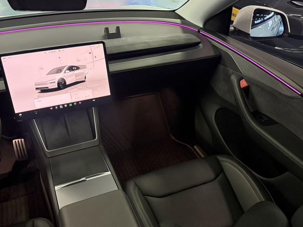 Tesla Model Y 2025 #14 Tesla Model Y 2025 immagine di auto #14