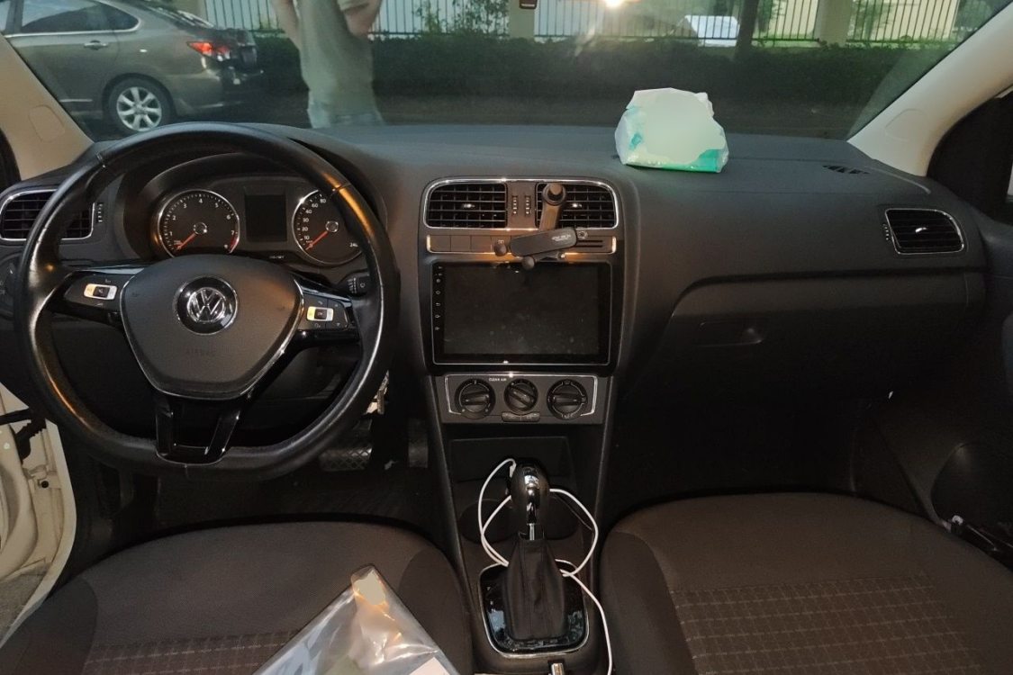 Volkswagen Polo 2016 #21 Volkswagen Polo 2016 car image #21