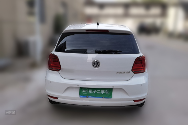 Volkswagen Polo 2015 car image #6