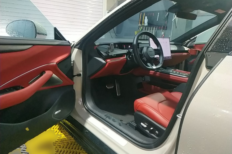 MI SU7 2024 car image #16