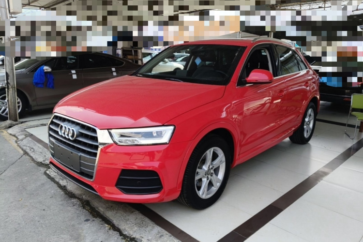 Audi Q3 2018 car image #2