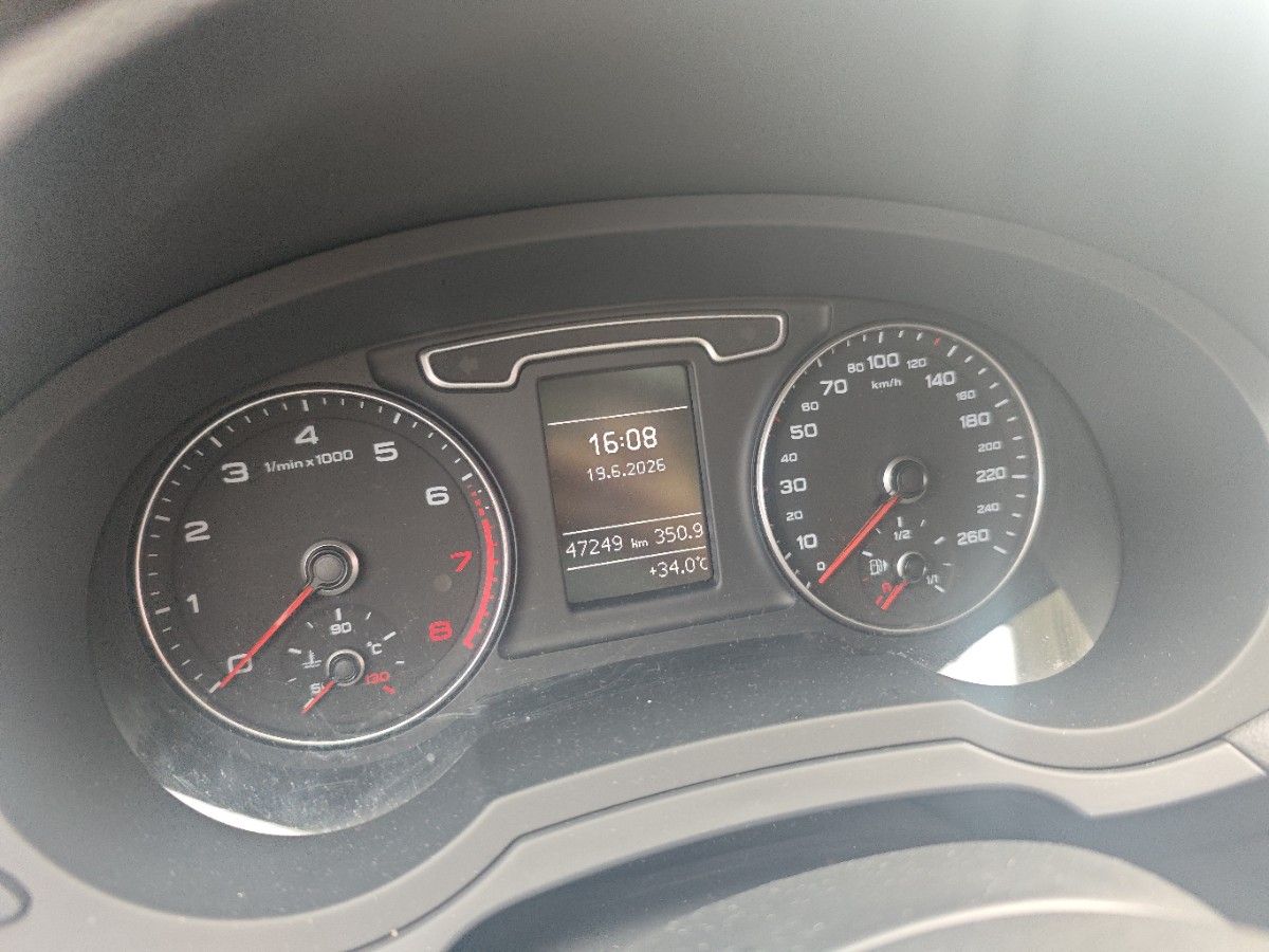 Audi Q3 2015 immagine di auto #6