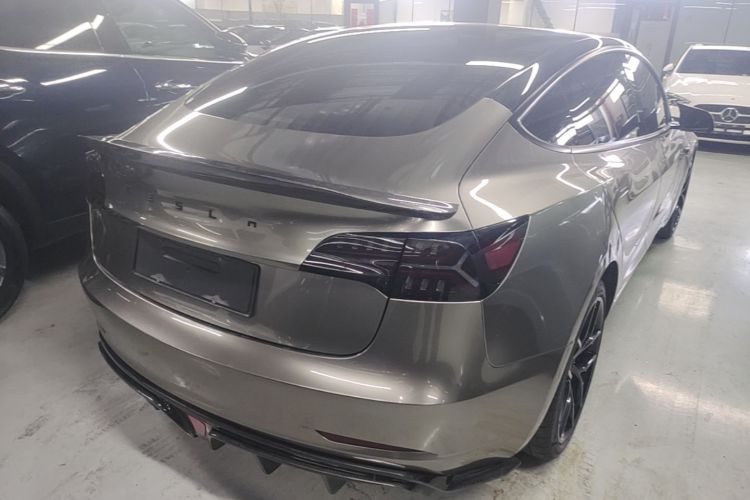 Tesla Model 3 2023 car image #5