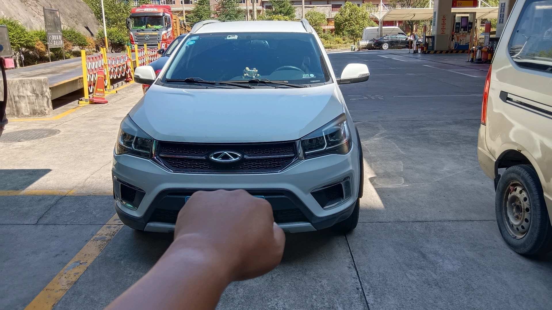 Chery Tiggo 3x 2017 car image #2