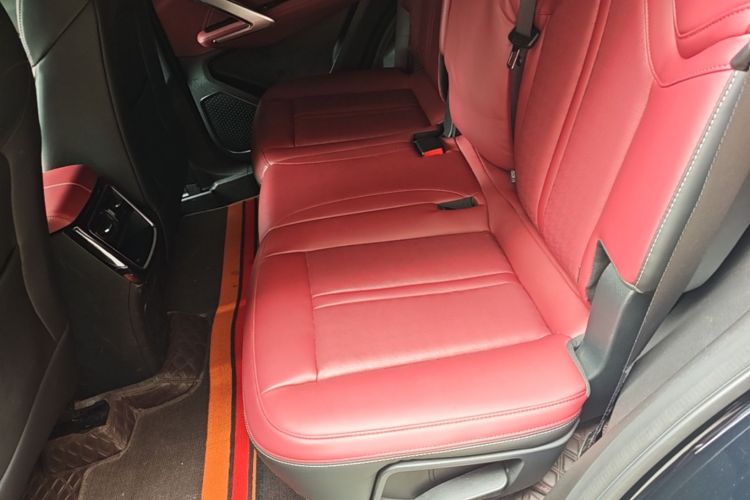 Jetour X70 PLUS 2025 car image #17