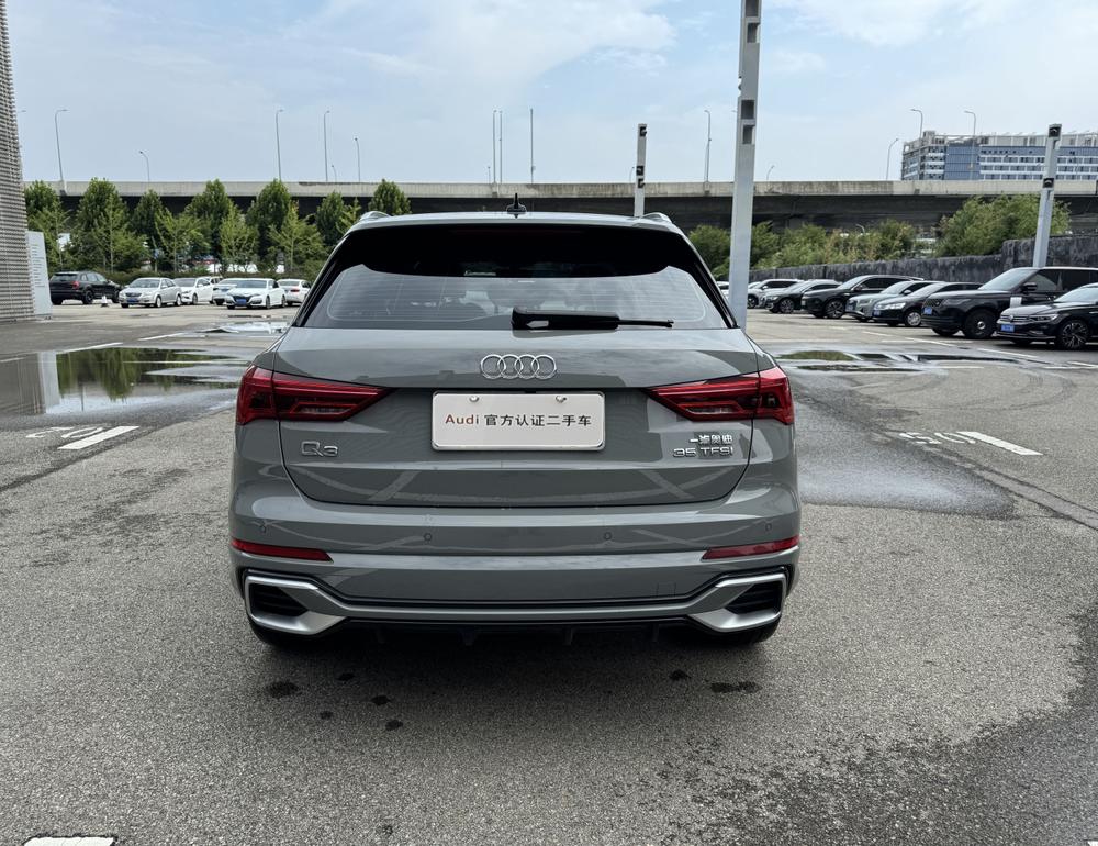 Audi Q3 2025 car image #4