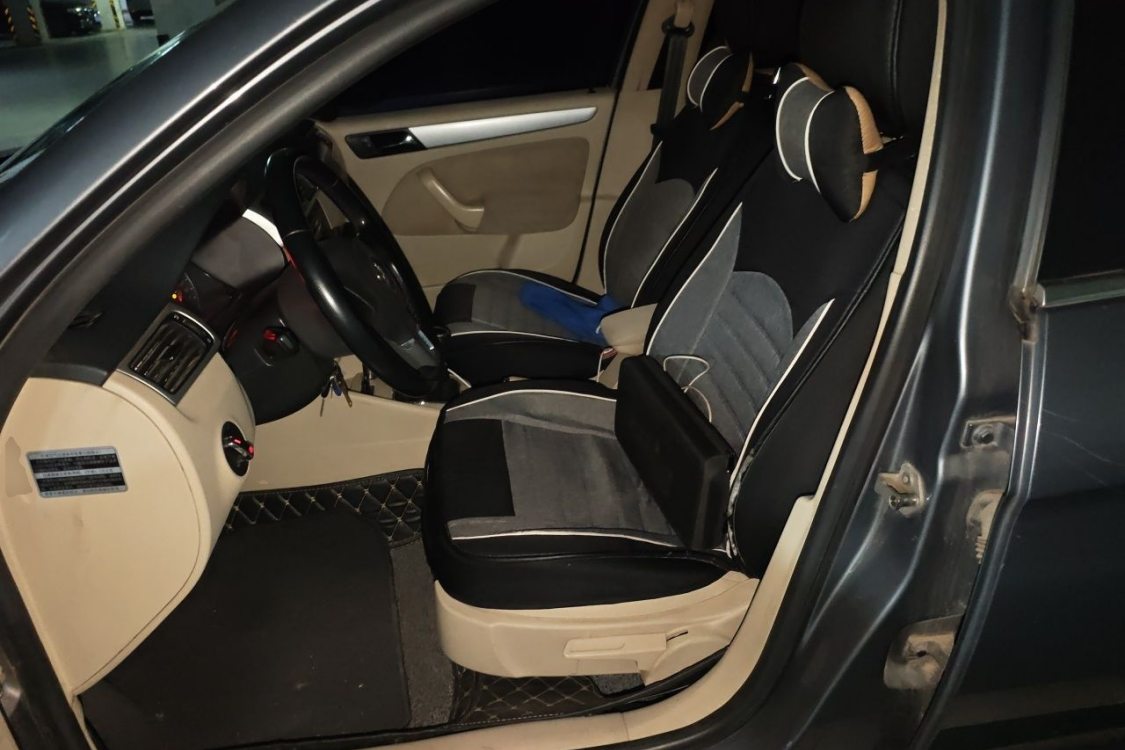 Volkswagen Bora 2012 immagine di auto #18