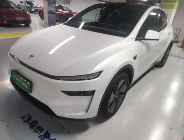 Tesla Model Y 2026 car image 