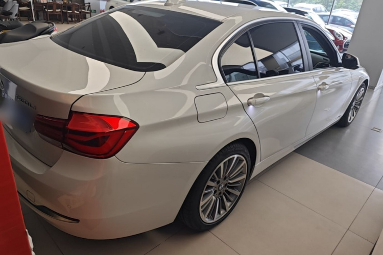 BMW 3 Series 2019 #7 BMW 3 Series 2019 immagine di auto #7