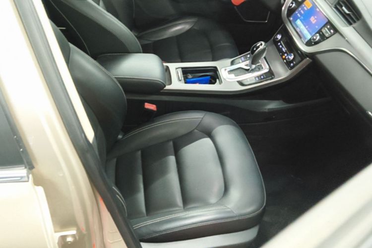 GEELY Emgrand GS 2017 #24 GEELY Emgrand GS 2017 car image #24
