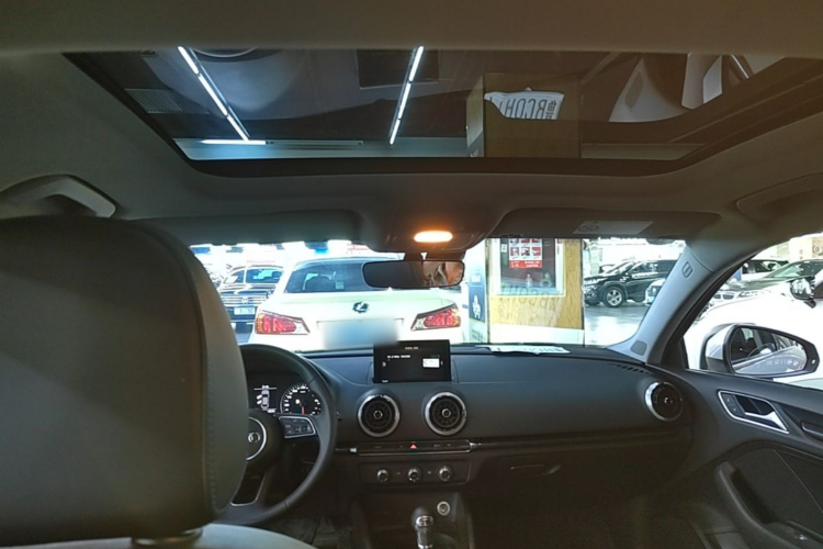 Audi A3 2018 صورة سيارة #20