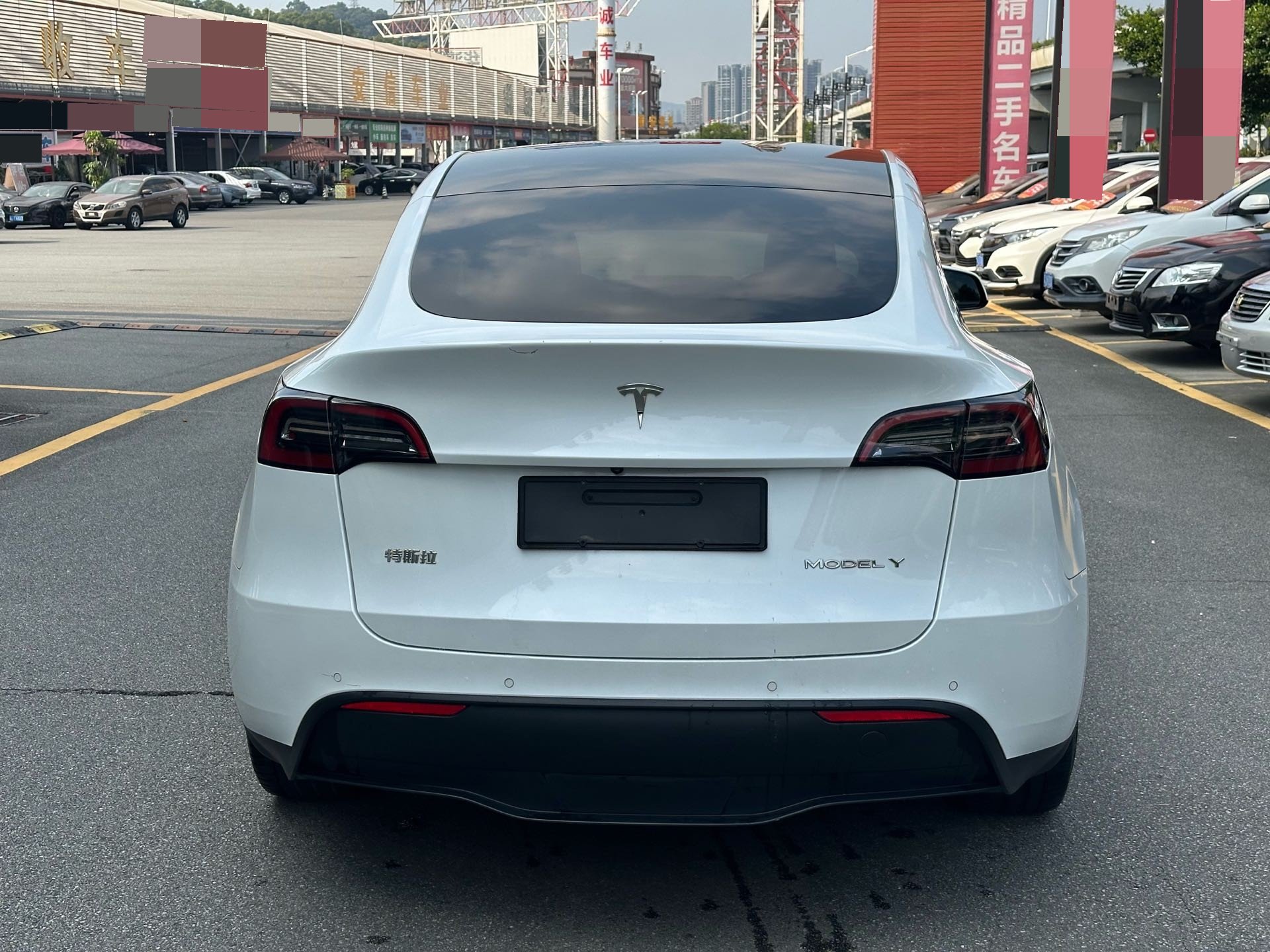 Tesla Model Y 2023 изображение автомобиля #5