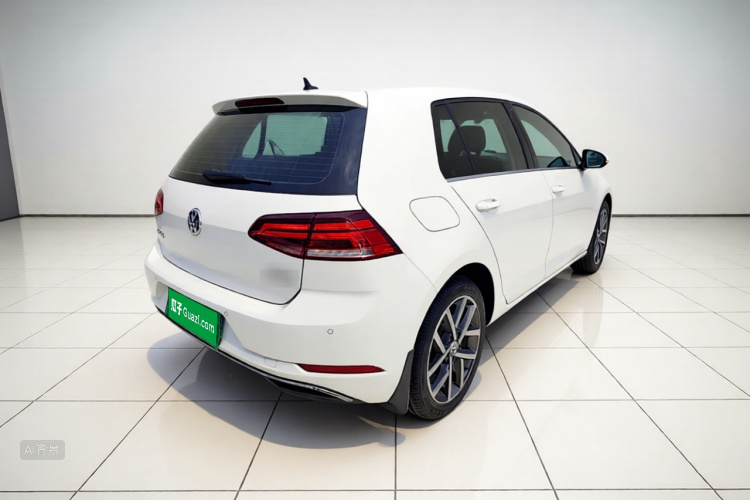 Volkswagen Golf 2020 car image #7
