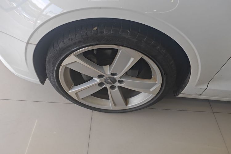 Audi A3 2017 car image #9