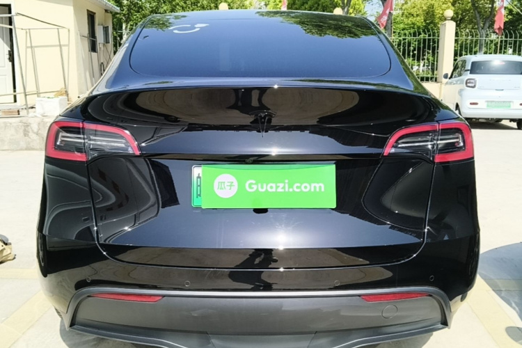 Tesla Model Y 2023 #6 Tesla Model Y 2023 immagine di auto #6