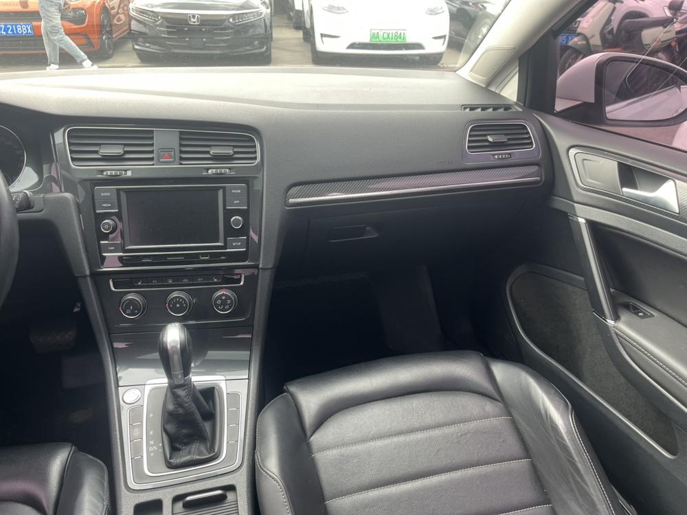 Volkswagen Golf 2019 #14 Volkswagen Golf 2019 car image #14