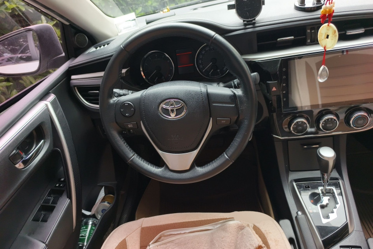 Toyota Corolla 2017 immagine di auto #11