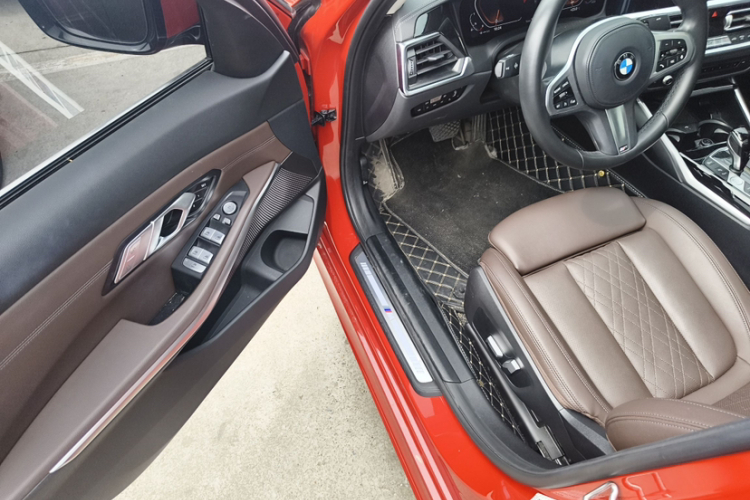 BMW 3 Series 2022 صورة سيارة #14