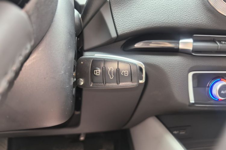 Audi A3 2019 #9 Audi A3 2019 car image #9