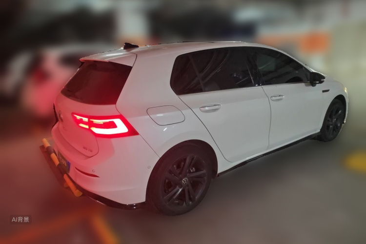 Volkswagen Golf 2022 car image #7