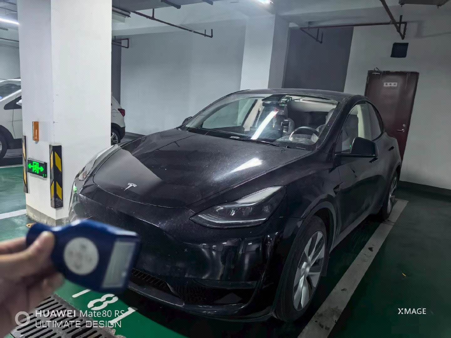 Tesla Model Y 2023 car image 