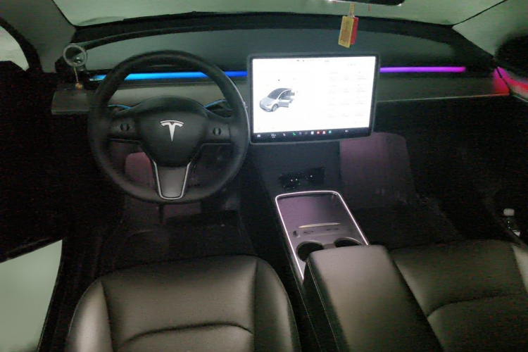 Tesla Model Y 2021 #12 Tesla Model Y 2021 car image #12