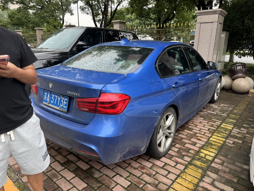 BMW 3 Series 2019 car image #8