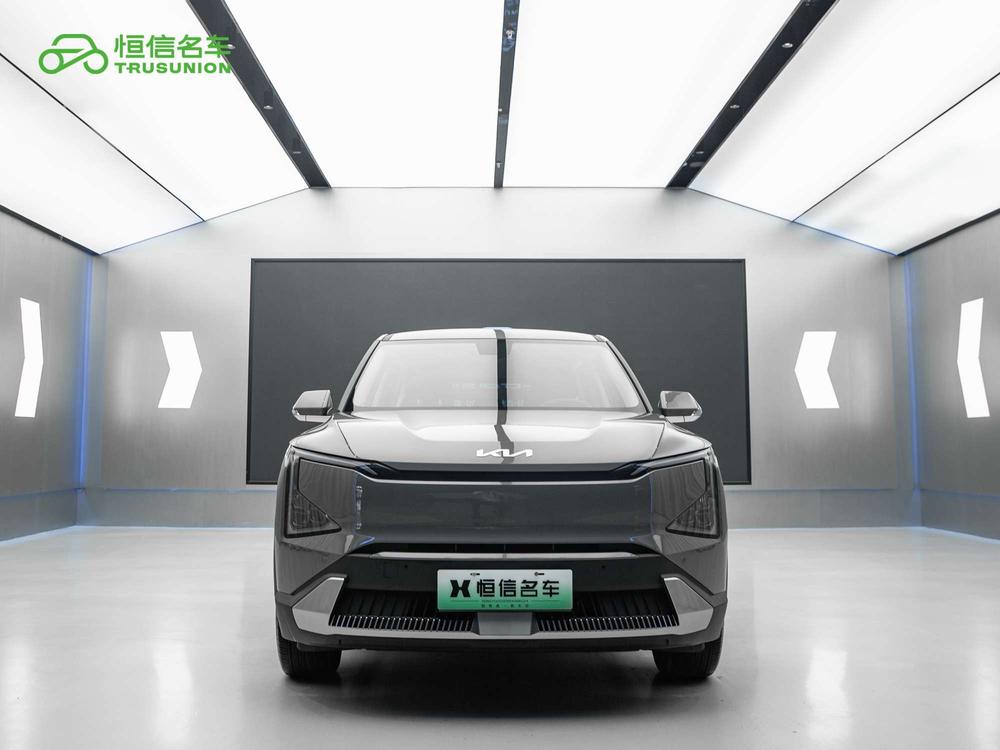 Kia EV5 2025 car image #2