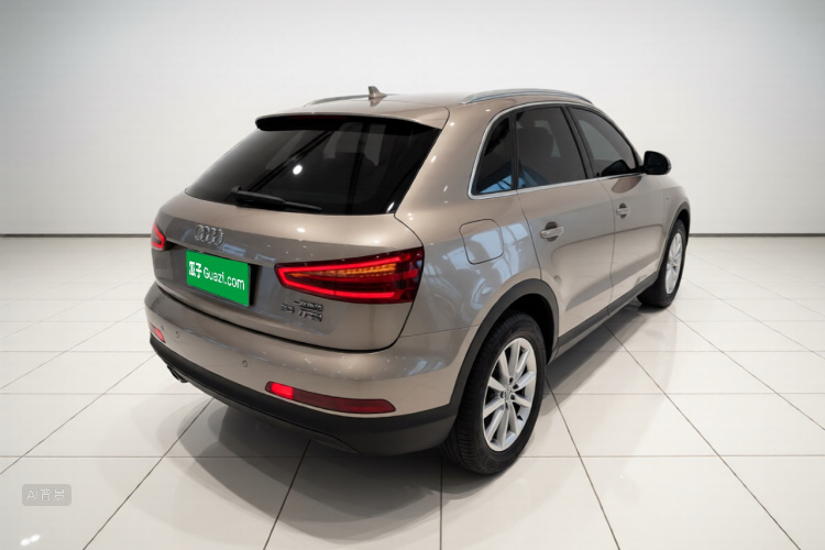 Audi Q3 2014 car image #7