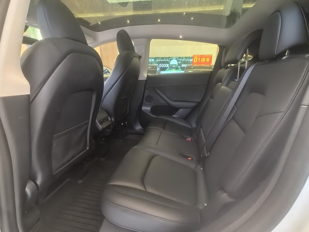 Tesla Model Y 2024 #9 Tesla Model Y 2024 car image #9